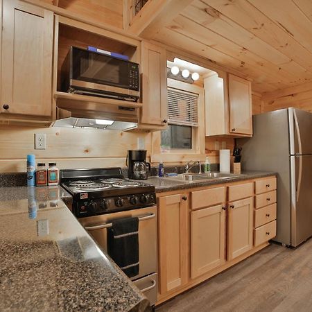 שאטאנוגה Ernie Cabin Wauhatchie Woodlands Tiny Cabin מראה חיצוני תמונה