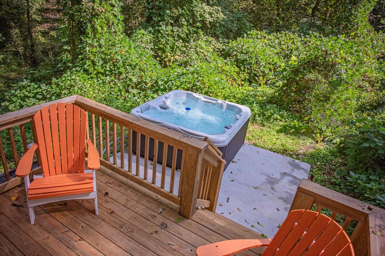 שאטאנוגה Ernie Cabin Wauhatchie Woodlands Tiny Cabin מראה חיצוני תמונה