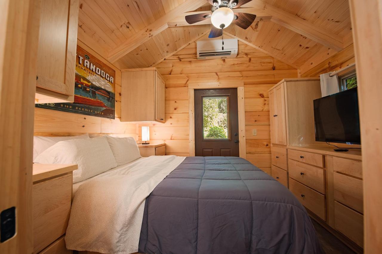שאטאנוגה Ernie Cabin Wauhatchie Woodlands Tiny Cabin מראה חיצוני תמונה
